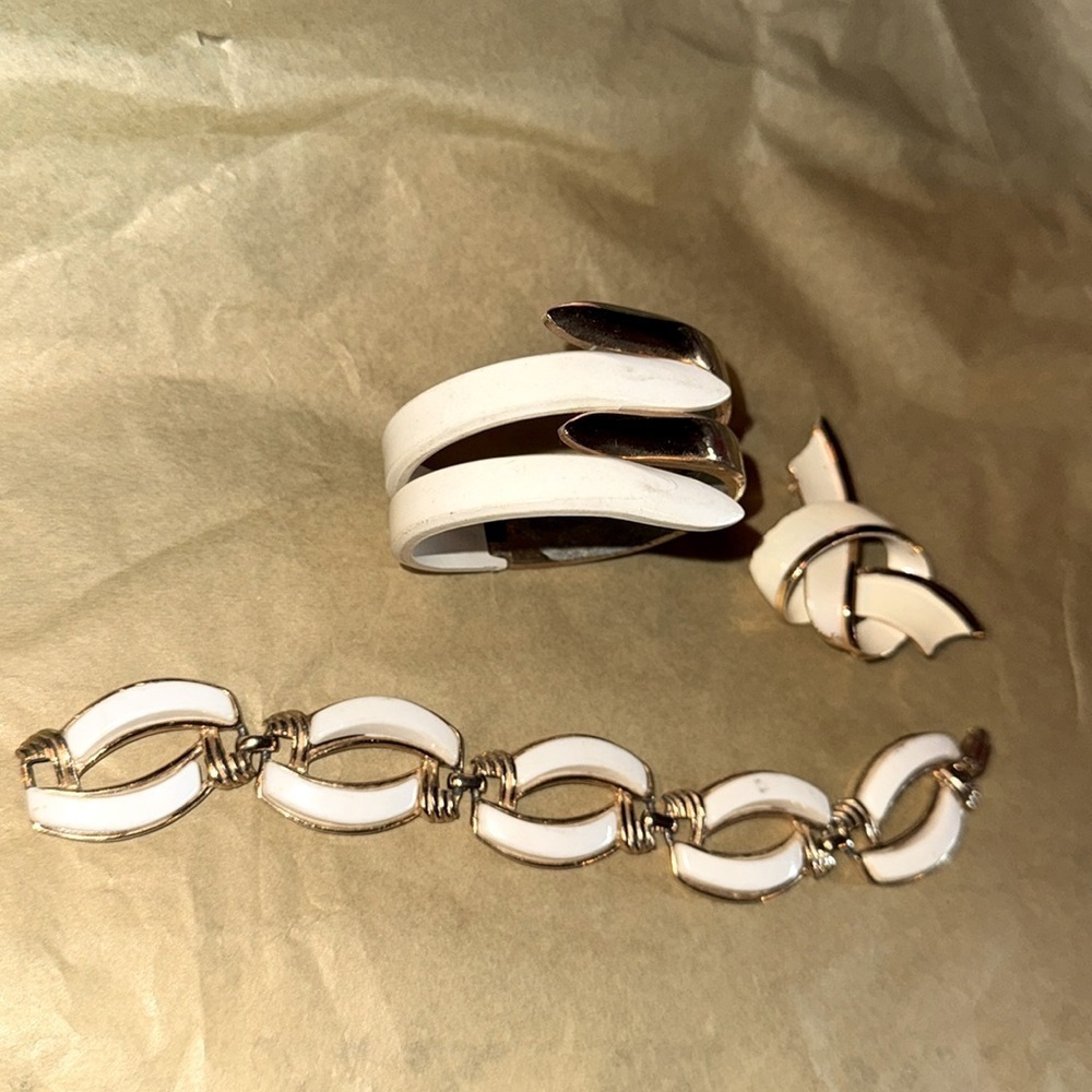 Vintage Retro Jewelry Trio - one link bracelet, one brooch, & cuff